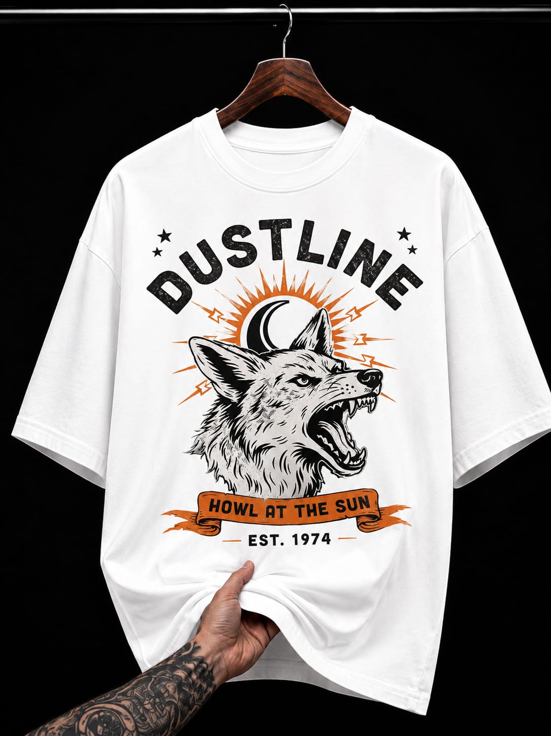 Dustline Howl At The Sun Wolf graphic T-shirt